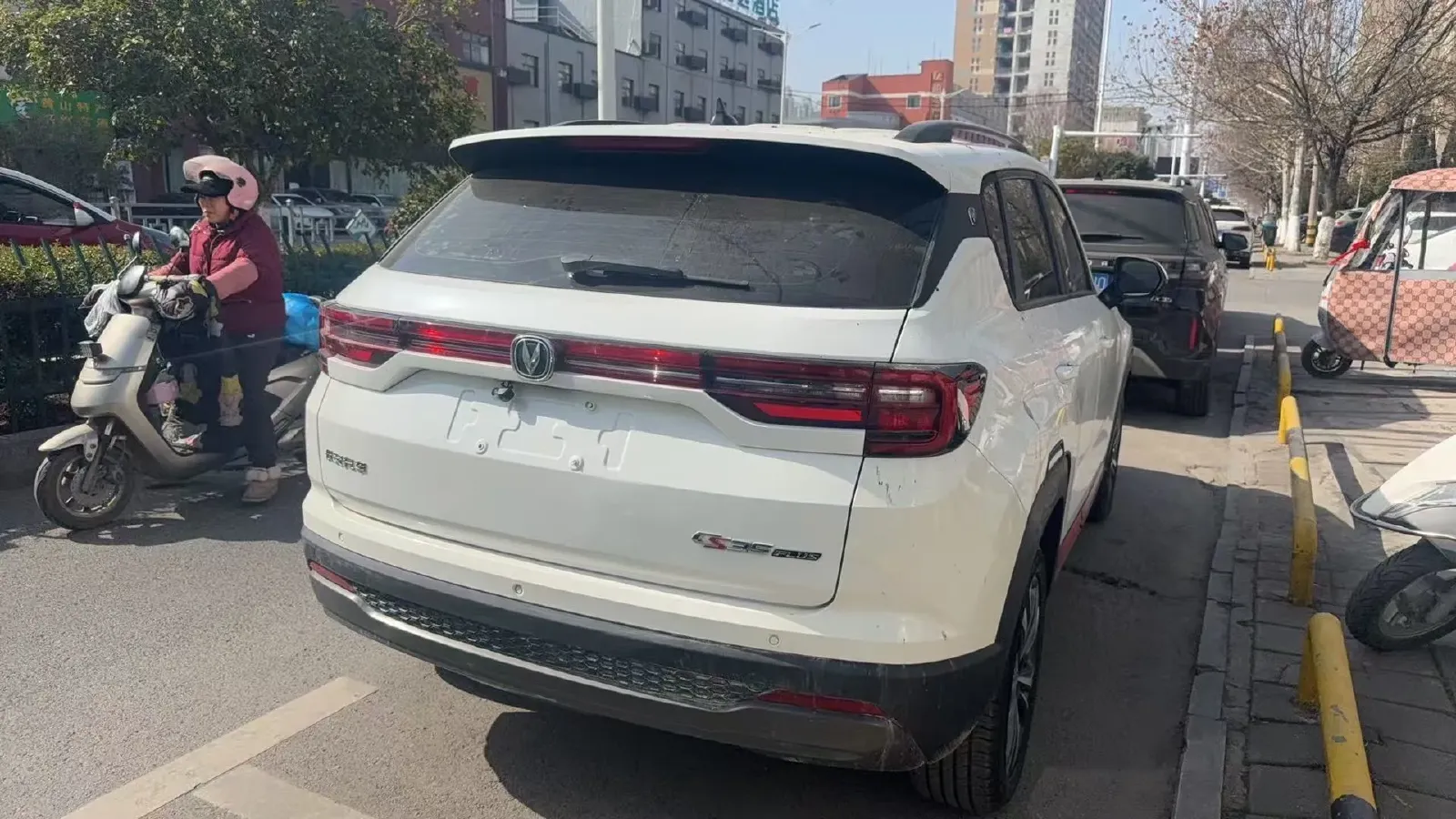 2022 ChangAn Eado 1.6L 128HP L4 5MT,autocango,china used car exporter,china ev exporter,chinese used car exporter,chinese used ev exporter