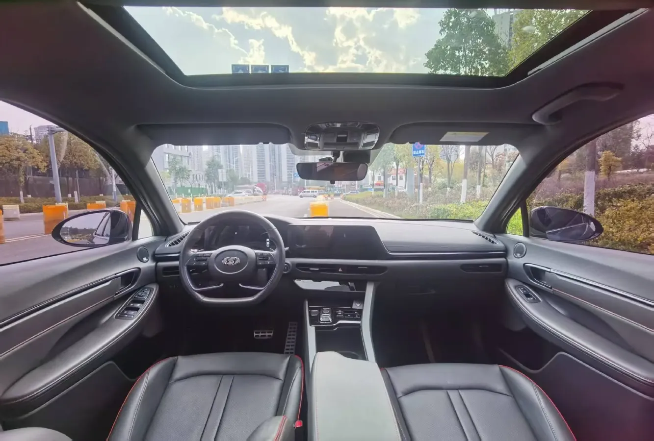 2022 Hyundai Sonata 2.0T 240HP L4 8AT,autocango,china used car exporter,china ev exporter,chinese used car exporter,chinese used ev exporter