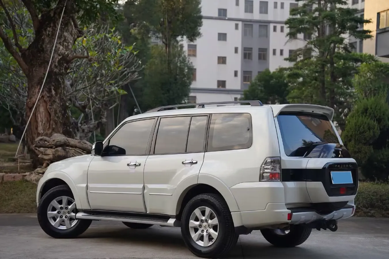 2020 Mitsubishi Pajero 3.0L 174HP V6 5AT,autocango,china used car exporter,china ev exporter,chinese used car exporter,chinese used ev exporter