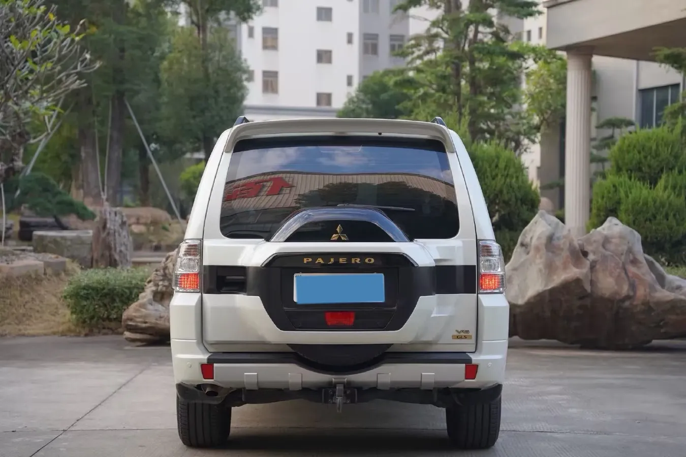 2020 Mitsubishi Pajero 3.0L 174HP V6 5AT,autocango,china used car exporter,china ev exporter,chinese used car exporter,chinese used ev exporter