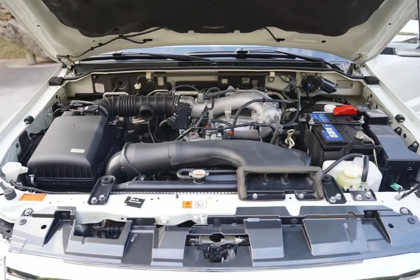 2020 Mitsubishi Pajero 3.0L 174HP V6 5AT,autocango,china used car exporter,china ev exporter,chinese used car exporter,chinese used ev exporter