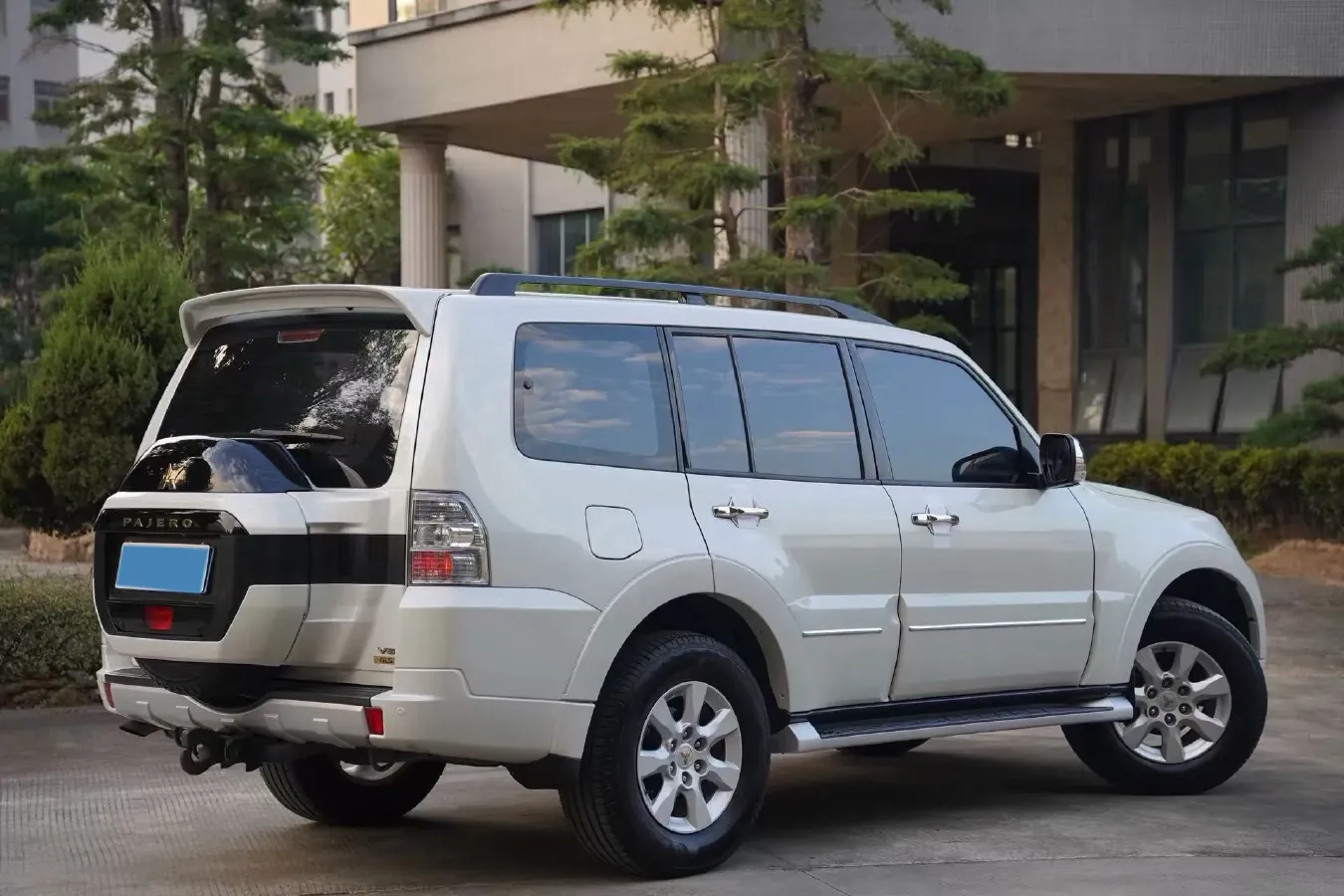 2020 Mitsubishi Pajero 3.0L 174HP V6 5AT,autocango,china used car exporter,china ev exporter,chinese used car exporter,chinese used ev exporter