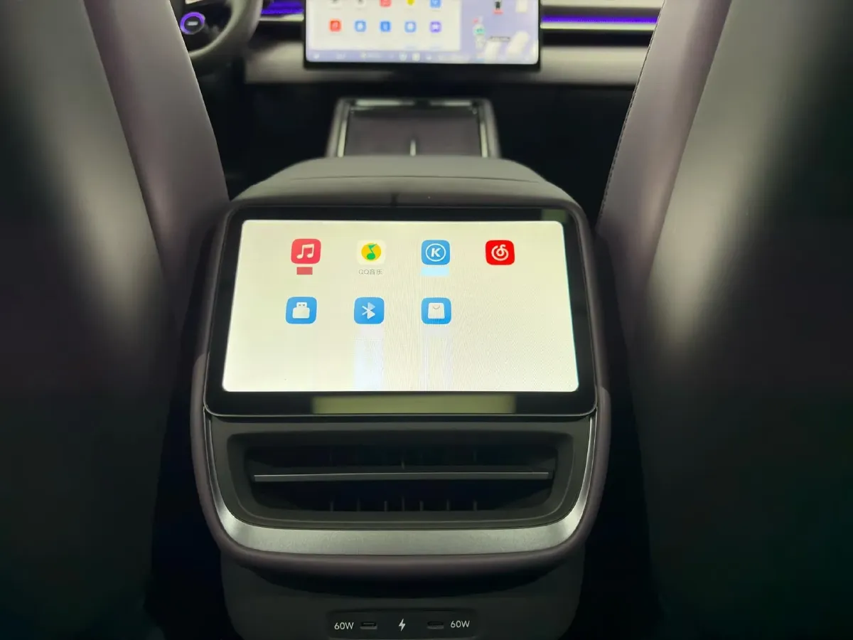 2025 Xpeng P7 BEV,autocango,china used car exporter,china ev exporter,chinese used car exporter,chinese used ev exporter