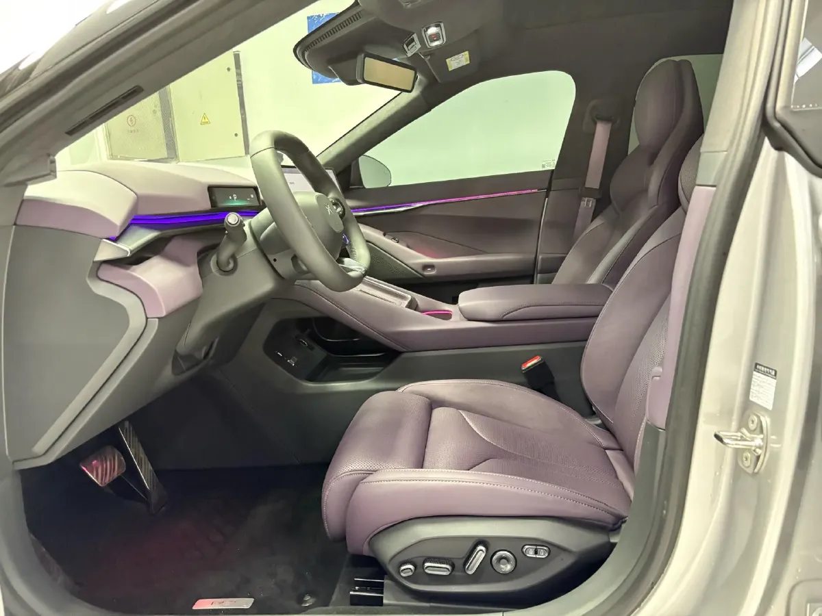 2025 Xpeng P7 BEV,autocango,china used car exporter,china ev exporter,chinese used car exporter,chinese used ev exporter