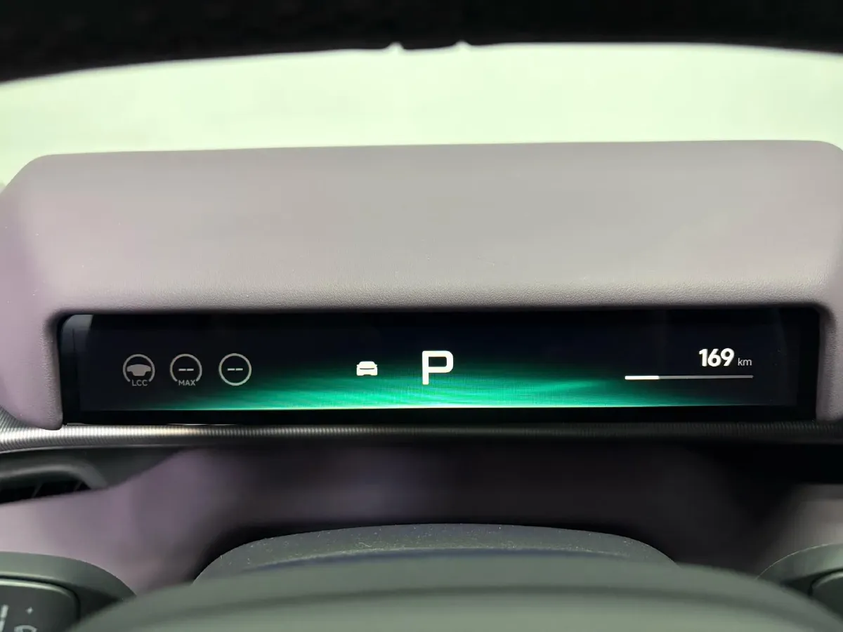 2025 Xpeng P7 BEV,autocango,china used car exporter,china ev exporter,chinese used car exporter,chinese used ev exporter