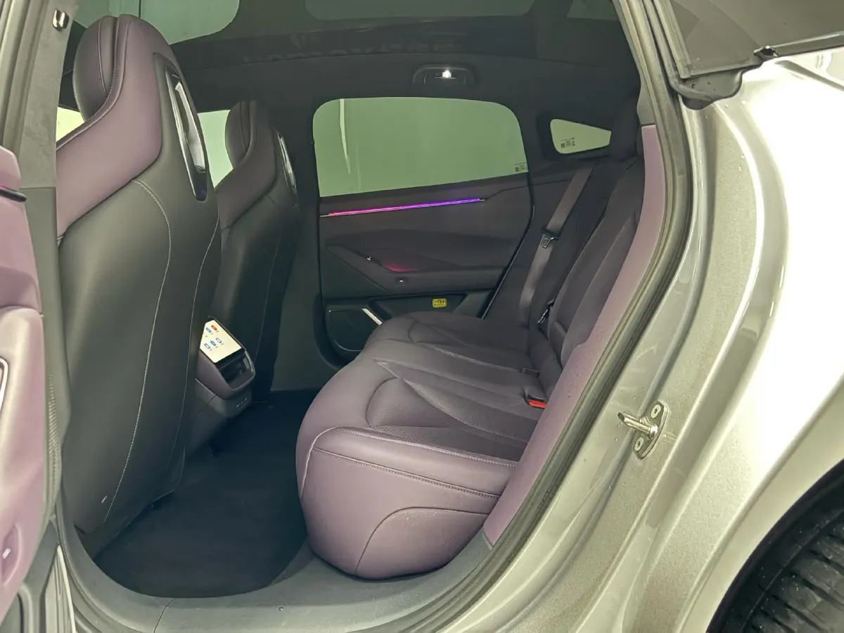 2025 Xpeng P7 BEV,autocango,china used car exporter,china ev exporter,chinese used car exporter,chinese used ev exporter