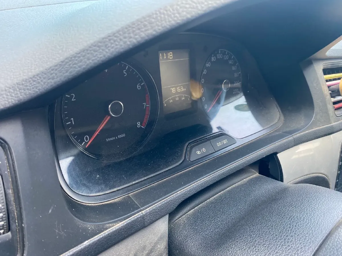 2013 Volkswagen Lavida 1.6L 110HP L4 6AT,autocango,china used car exporter,china ev exporter,chinese used car exporter,chinese used ev exporter