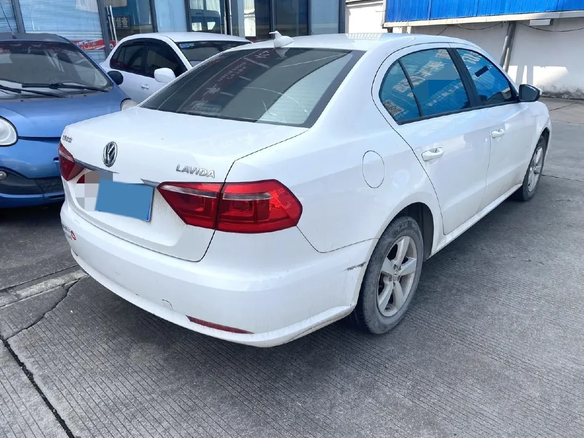 2013 Volkswagen Lavida 1.6L 110HP L4 6AT,autocango,china used car exporter,china ev exporter,chinese used car exporter,chinese used ev exporter