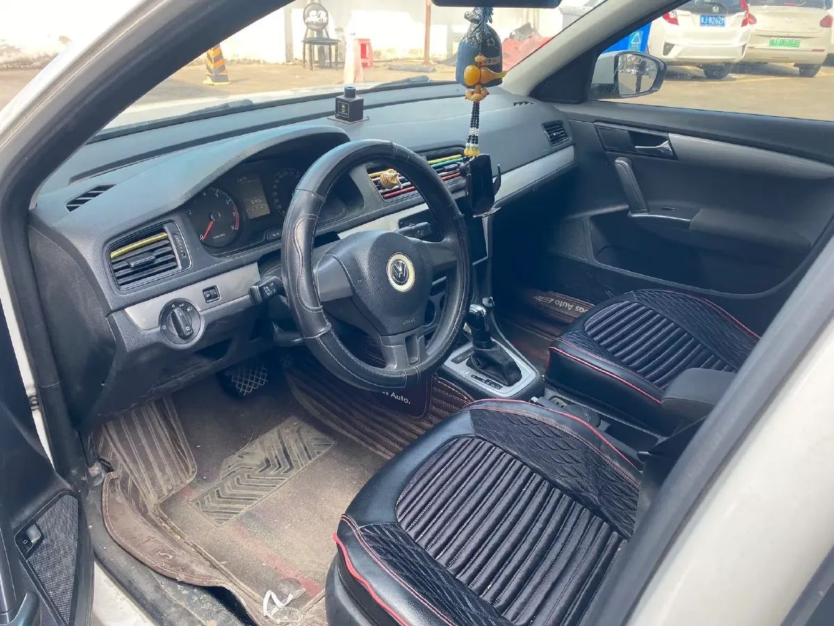 2013 Volkswagen Lavida 1.6L 110HP L4 6AT,autocango,china used car exporter,china ev exporter,chinese used car exporter,chinese used ev exporter