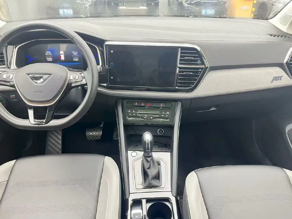 2023 Jetta VS7 1.4T 150HP L4 6AT,autocango,china used car exporter,china ev exporter,chinese used car exporter,chinese used ev exporter