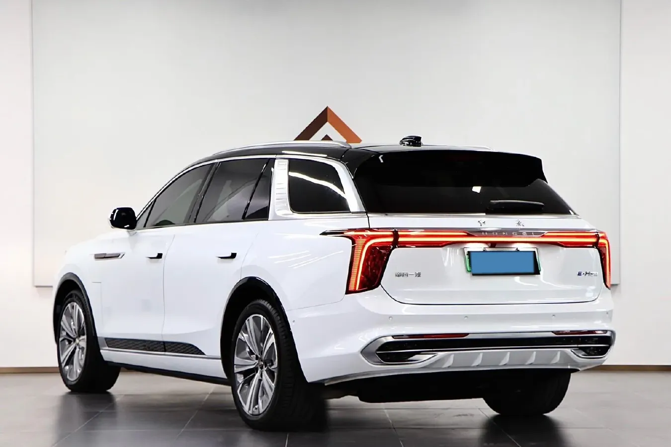 2022 HongQi E-HS9 BEV 120KWH,autocango,china used car exporter,china ev exporter,chinese used car exporter,chinese used ev exporter
