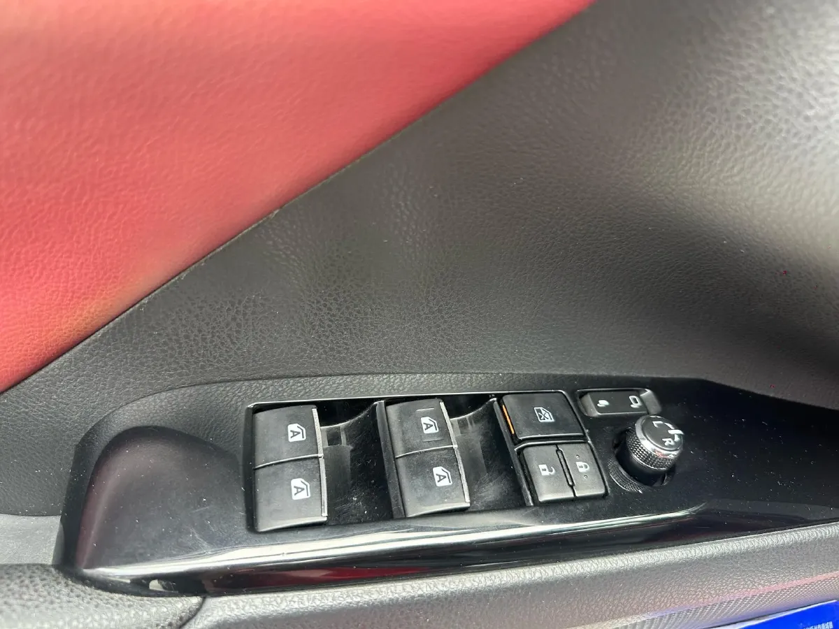 2019 Toyota Camry 2.0L 178HP L4 CVT,autocango,china used car exporter,china ev exporter,chinese used car exporter,chinese used ev exporter