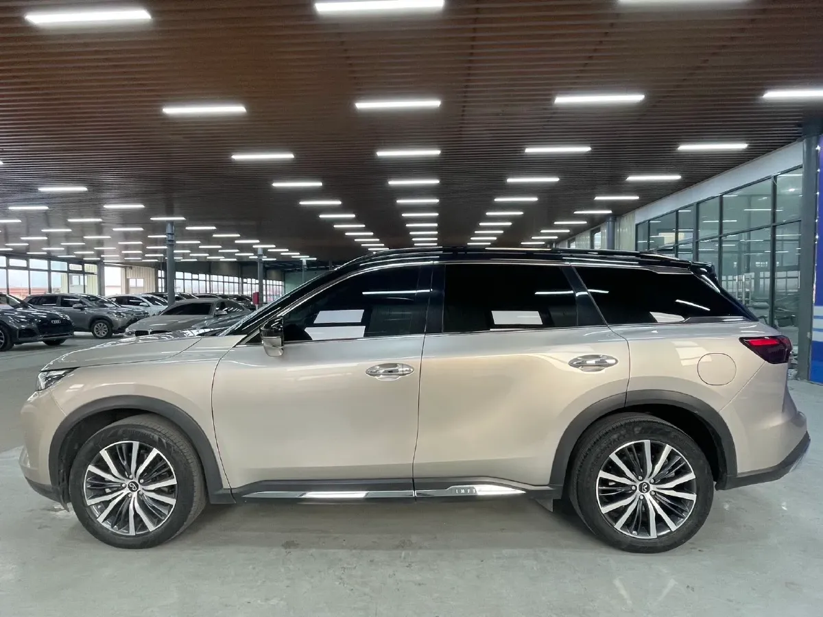 2022 Infiniti QX60 2.0T 252HP L4 9AT,autocango,china used car exporter,china ev exporter,chinese used car exporter,chinese used ev exporter