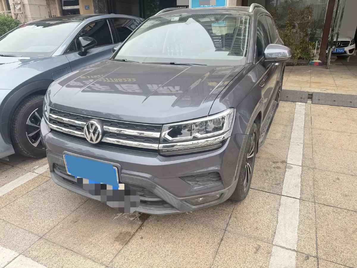 2019 MINI MINI 1.5T 102HP L3 7DCT,autocango,china used car exporter,china ev exporter,chinese used car exporter,chinese used ev exporter