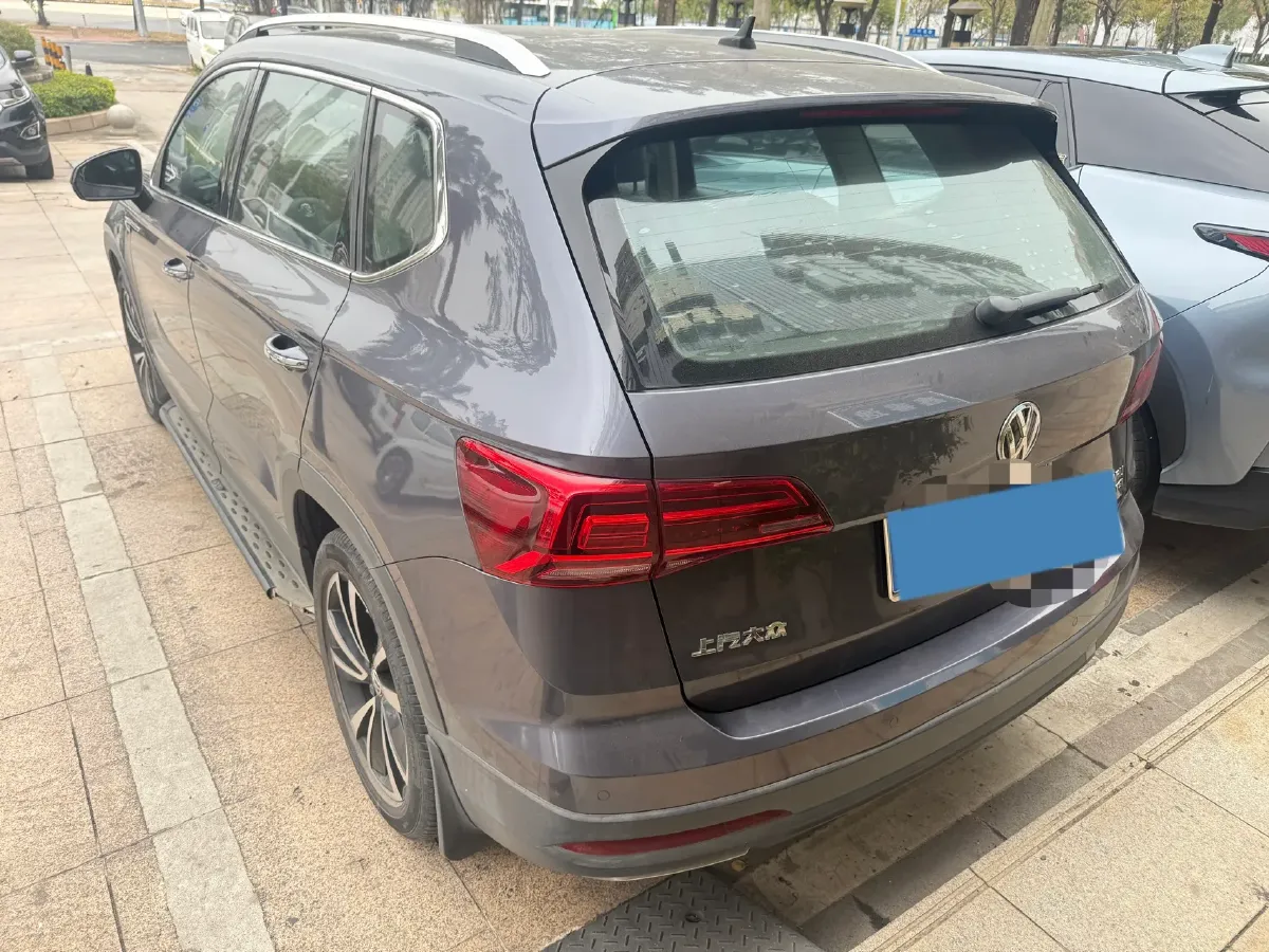 2019 MINI MINI 1.5T 102HP L3 7DCT,autocango,china used car exporter,china ev exporter,chinese used car exporter,chinese used ev exporter