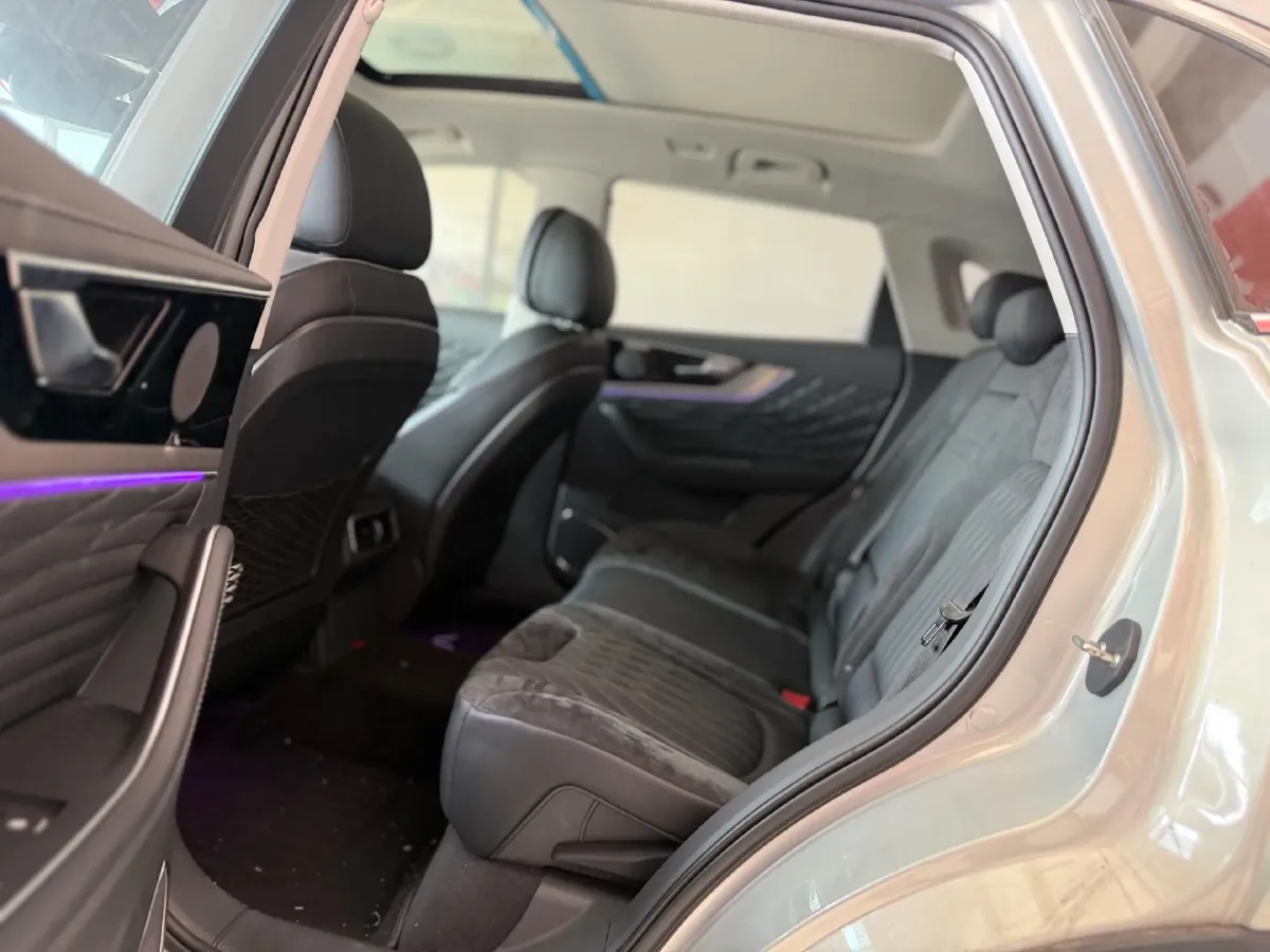 2019 HongQi HS5 2.0T 224HP L4 6AT,autocango,china used car exporter,china ev exporter,chinese used car exporter,chinese used ev exporter