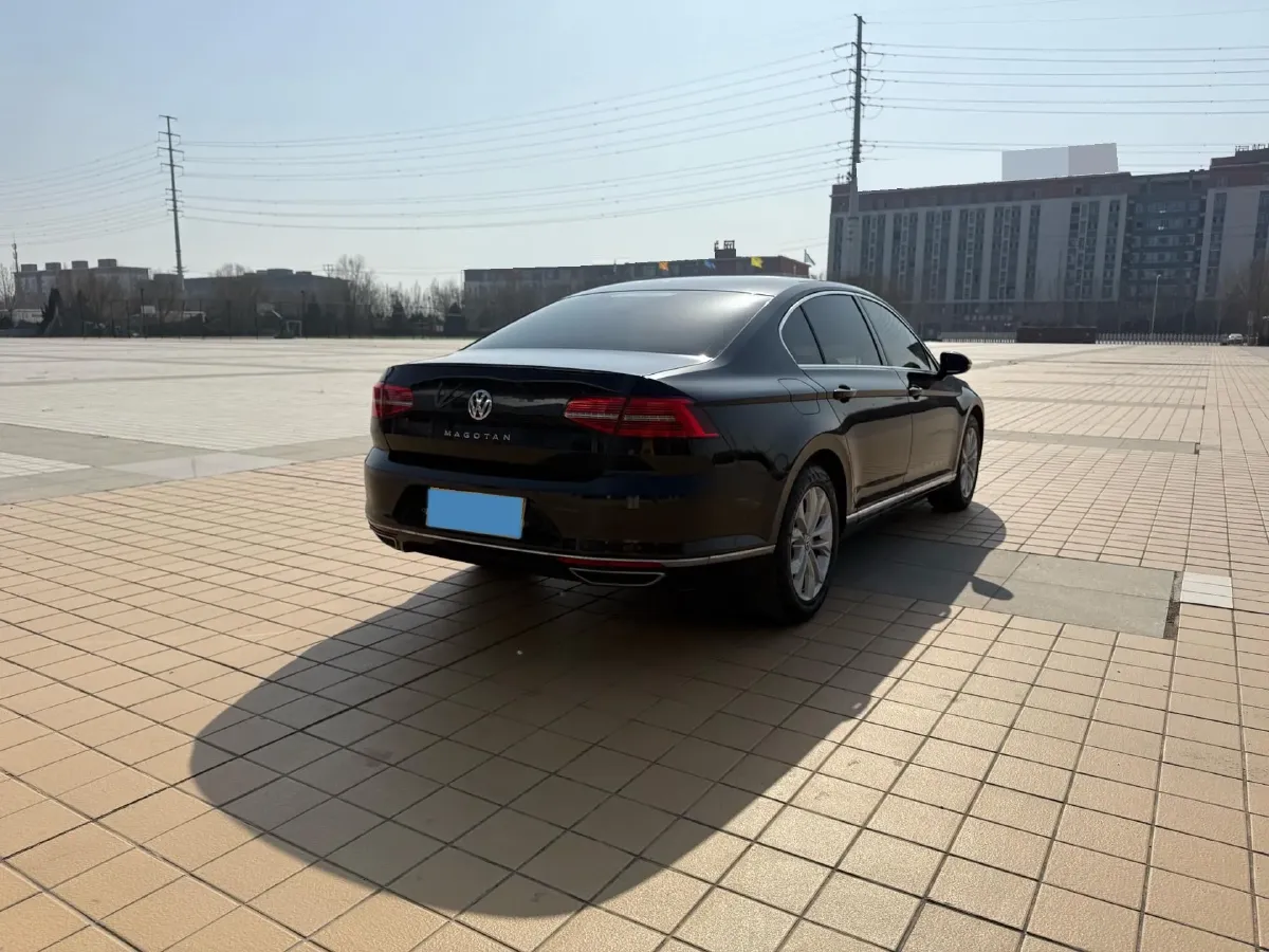 2018 Volkswagen Magotan 1.8T 180HP L4 7DCT,autocango,china used car exporter,china ev exporter,chinese used car exporter,chinese used ev exporter