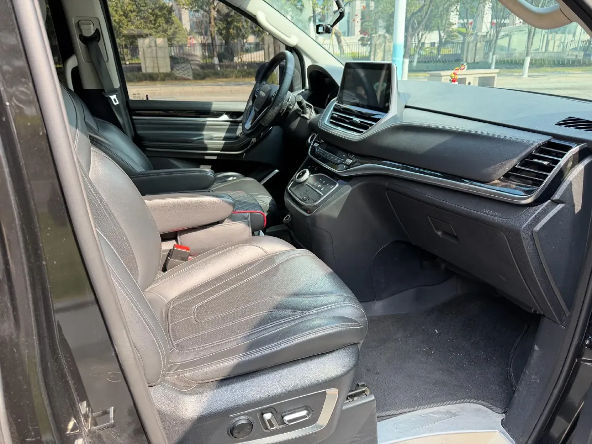 2021 MAXUS G20 2.0T 163HP L4 8AT,autocango,china used car exporter,china ev exporter,chinese used car exporter,chinese used ev exporter