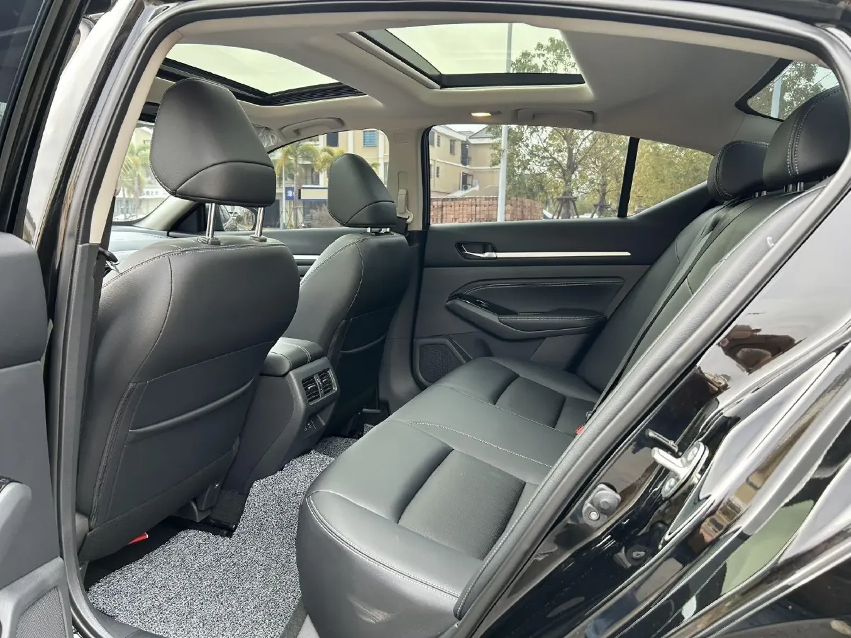 2025 Nissan Teana 2.0L 156HP L4 CVT,autocango,china used car exporter,china ev exporter,chinese used car exporter,chinese used ev exporter