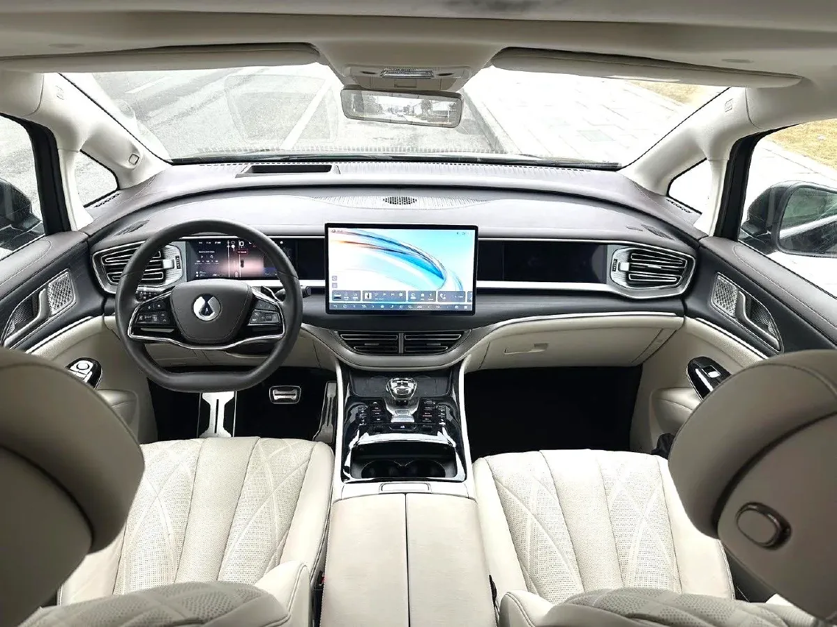 2025 Denza D9 1.5T 156HP L4 E-CVT PHEV 40KWH,autocango,china used car exporter,china ev exporter,chinese used car exporter,chinese used ev exporter