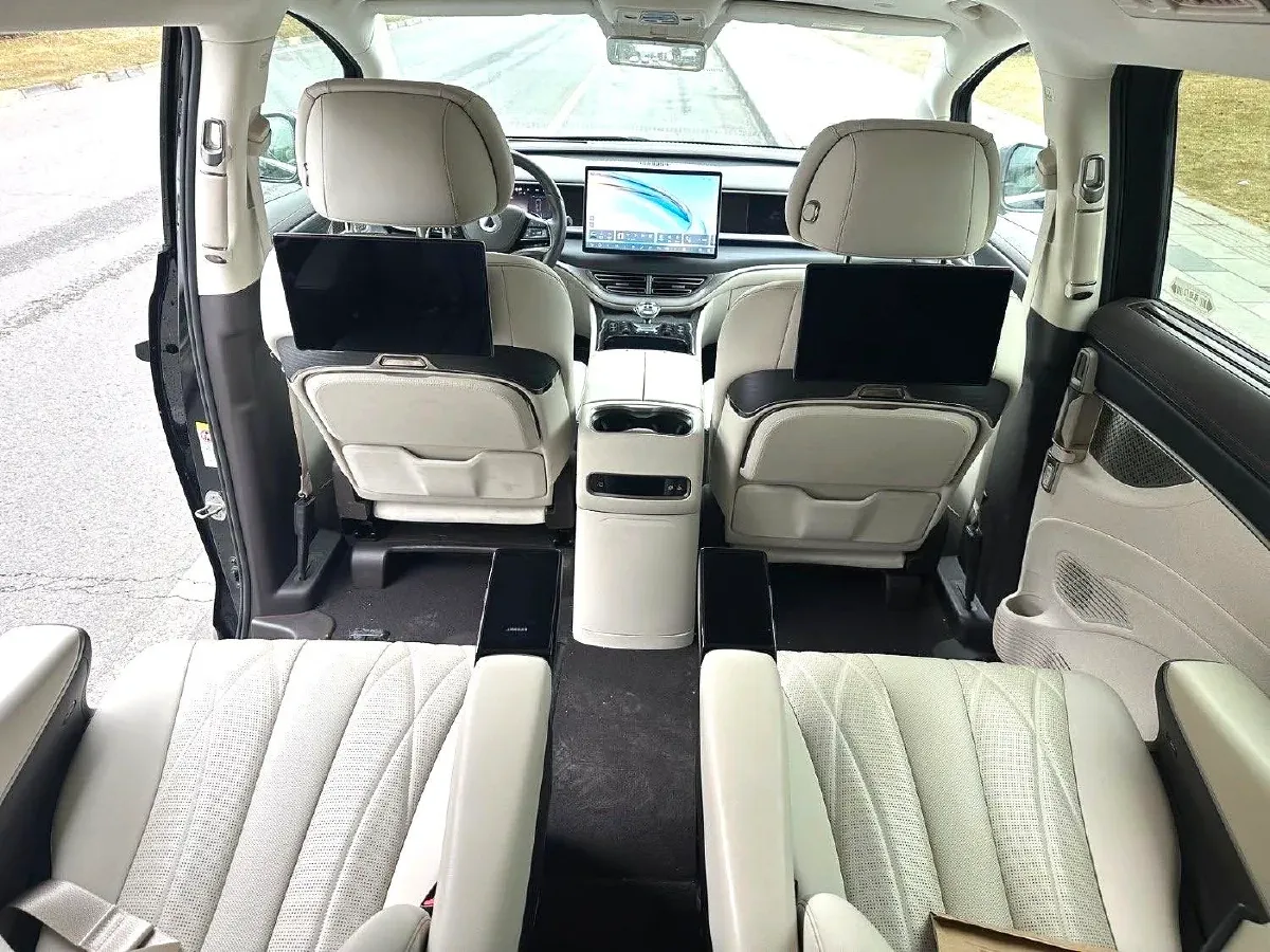 2025 Denza D9 1.5T 156HP L4 E-CVT PHEV 40KWH,autocango,china used car exporter,china ev exporter,chinese used car exporter,chinese used ev exporter