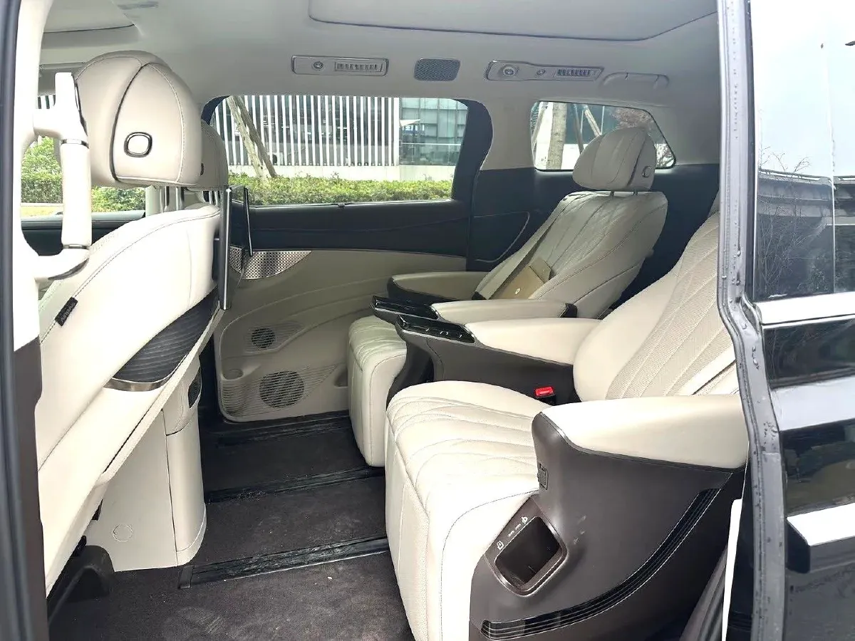 2025 Denza D9 1.5T 156HP L4 E-CVT PHEV 40KWH,autocango,china used car exporter,china ev exporter,chinese used car exporter,chinese used ev exporter