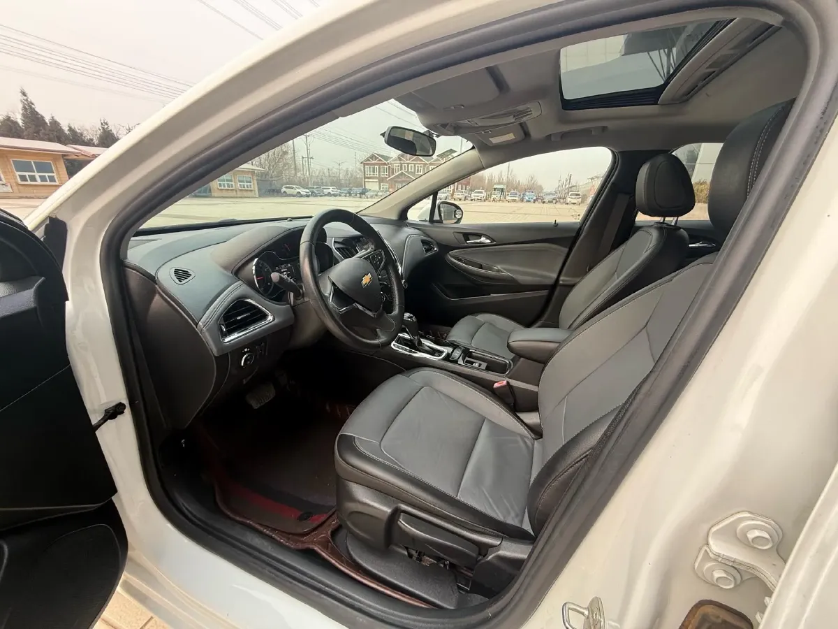 2018 Chevrolet Cruze 1.5L 114HP L4 6AT,autocango,china used car exporter,china ev exporter,chinese used car exporter,chinese used ev exporter