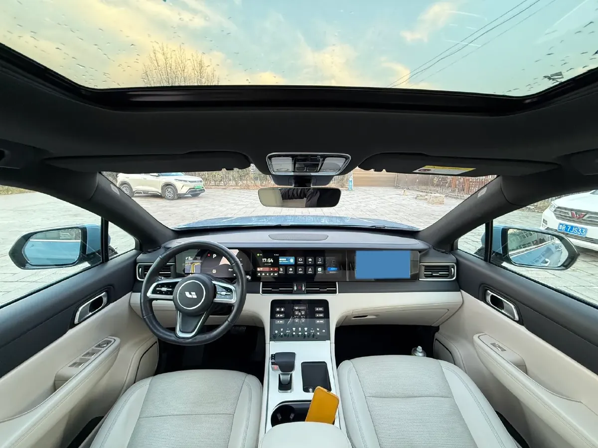 2021 Li ONE Range Extended 131HP REEV 40.5KWH,autocango,china used car exporter,china ev exporter,chinese used car exporter,chinese used ev exporter