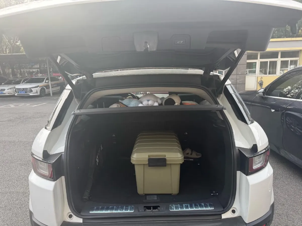 2018 Land Rover Range Rover Evoque 2.0T 241HP L4 9AT,autocango,china used car exporter,china ev exporter,chinese used car exporter,chinese used ev exporter