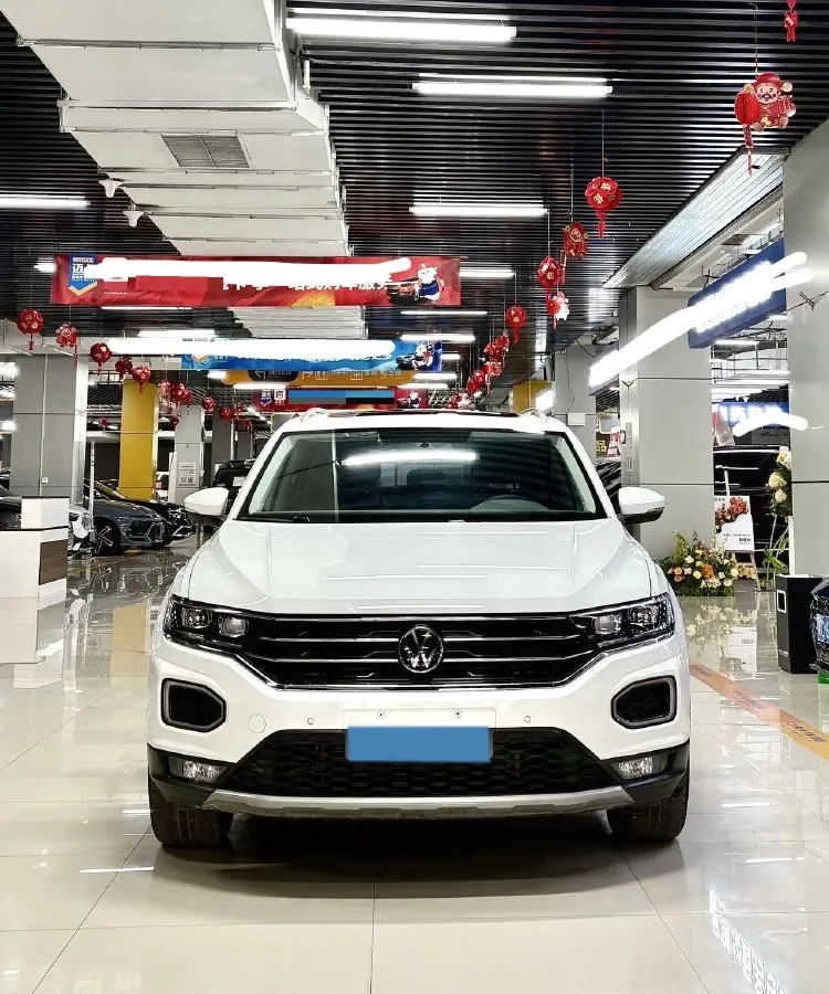 2022 Volkswagen T-Roc 1.4T 150HP L4 7DCT,autocango,china used car exporter,china ev exporter,chinese used car exporter,chinese used ev exporter