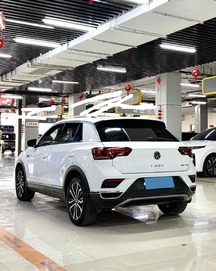 2022 Volkswagen T-Roc 1.4T 150HP L4 7DCT,autocango,china used car exporter,china ev exporter,chinese used car exporter,chinese used ev exporter