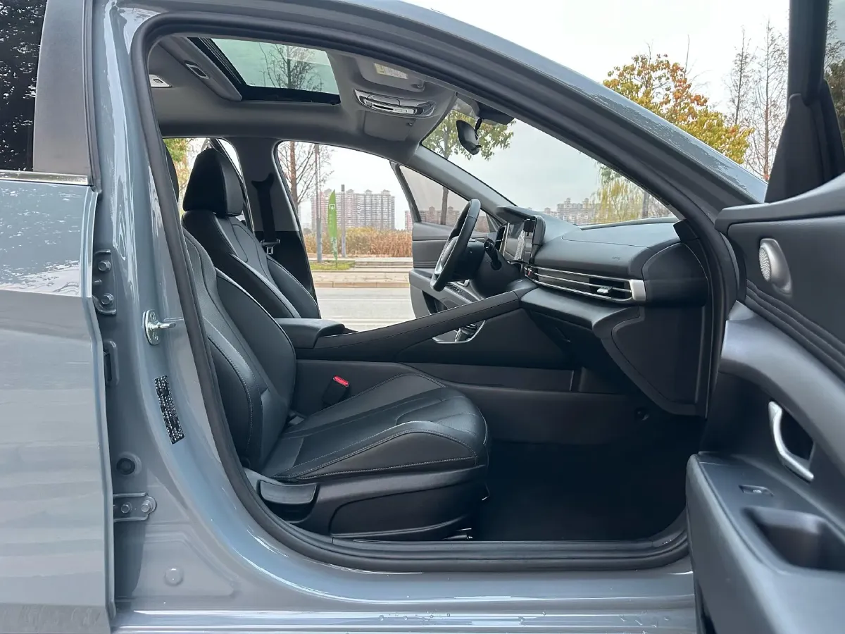 2022 Hyundai Elantra 1.5L 115HP L4 CVT,autocango,china used car exporter,china ev exporter,chinese used car exporter,chinese used ev exporter