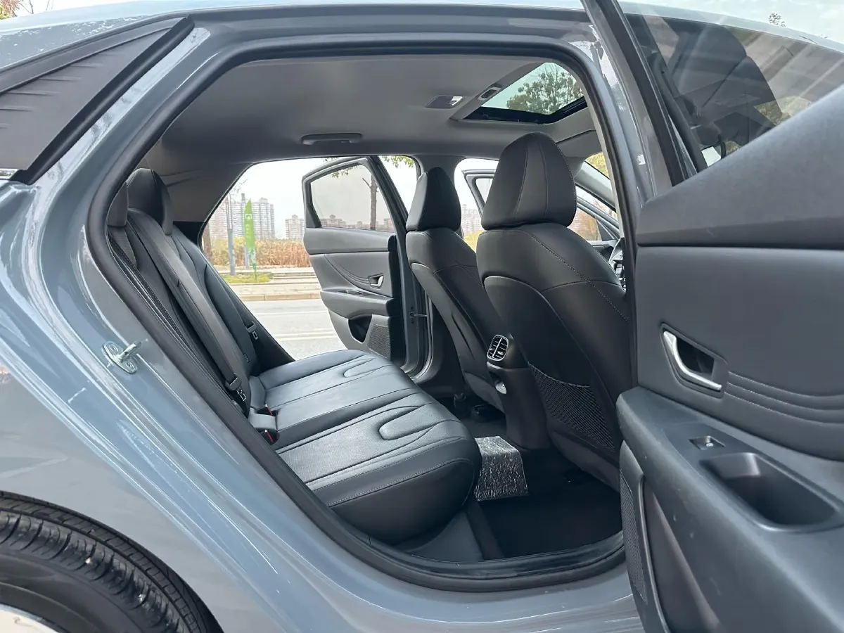 2022 Hyundai Elantra 1.5L 115HP L4 CVT,autocango,china used car exporter,china ev exporter,chinese used car exporter,chinese used ev exporter