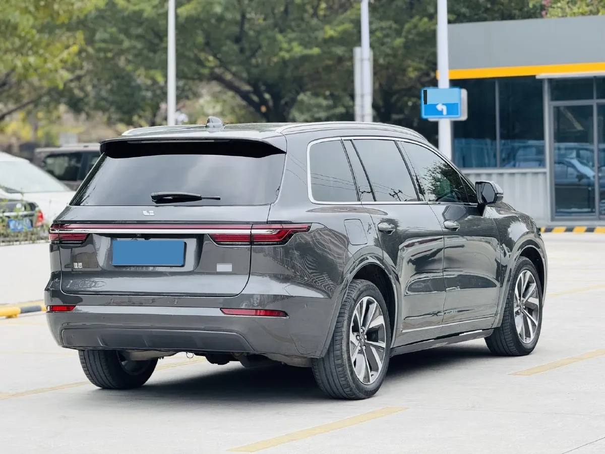 2021 Li ONE Range Extended 131HP REEV 40.5KWH,autocango,china used car exporter,china ev exporter,chinese used car exporter,chinese used ev exporter