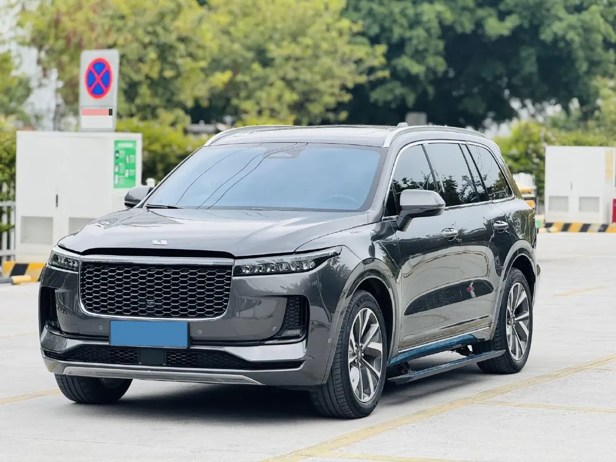 2021 Li ONE Range Extended 131HP REEV 40.5KWH,autocango,china used car exporter,china ev exporter,chinese used car exporter,chinese used ev exporter