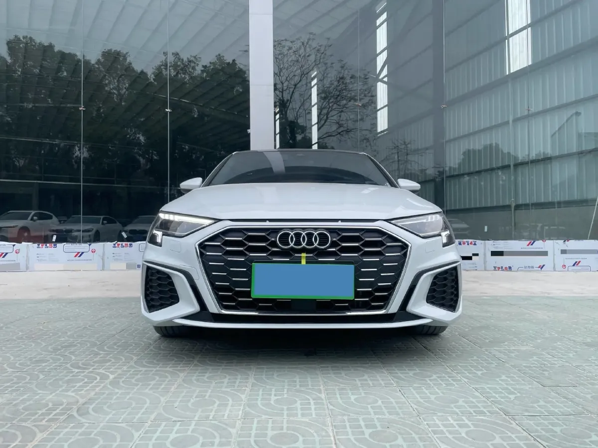 2022 Audi A3 1.4T 150HP L4 7DCT,autocango,china used car exporter,china ev exporter,chinese used car exporter,chinese used ev exporter