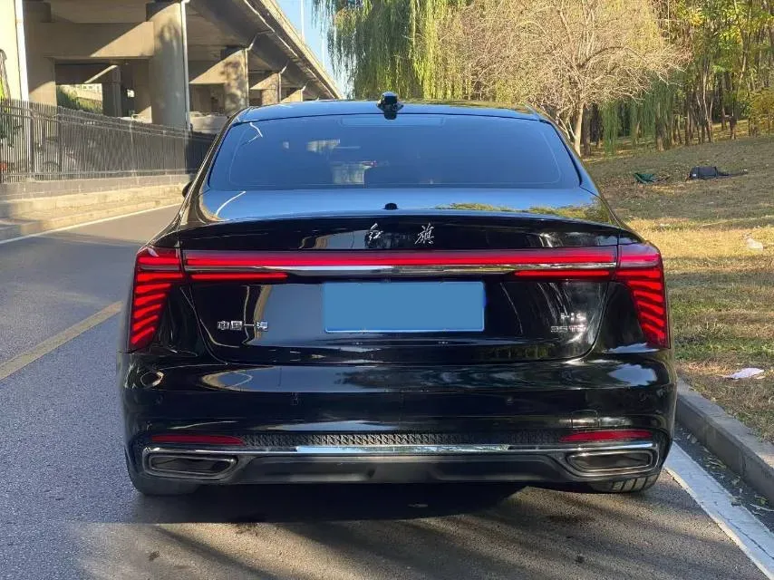 2024 HongQi H5 1.5T 169HP L4 7DCT,autocango,china used car exporter,china ev exporter,chinese used car exporter,chinese used ev exporter