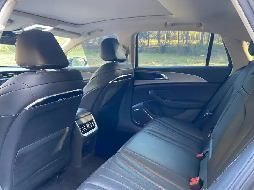 2024 HongQi H5 1.5T 169HP L4 7DCT,autocango,china used car exporter,china ev exporter,chinese used car exporter,chinese used ev exporter