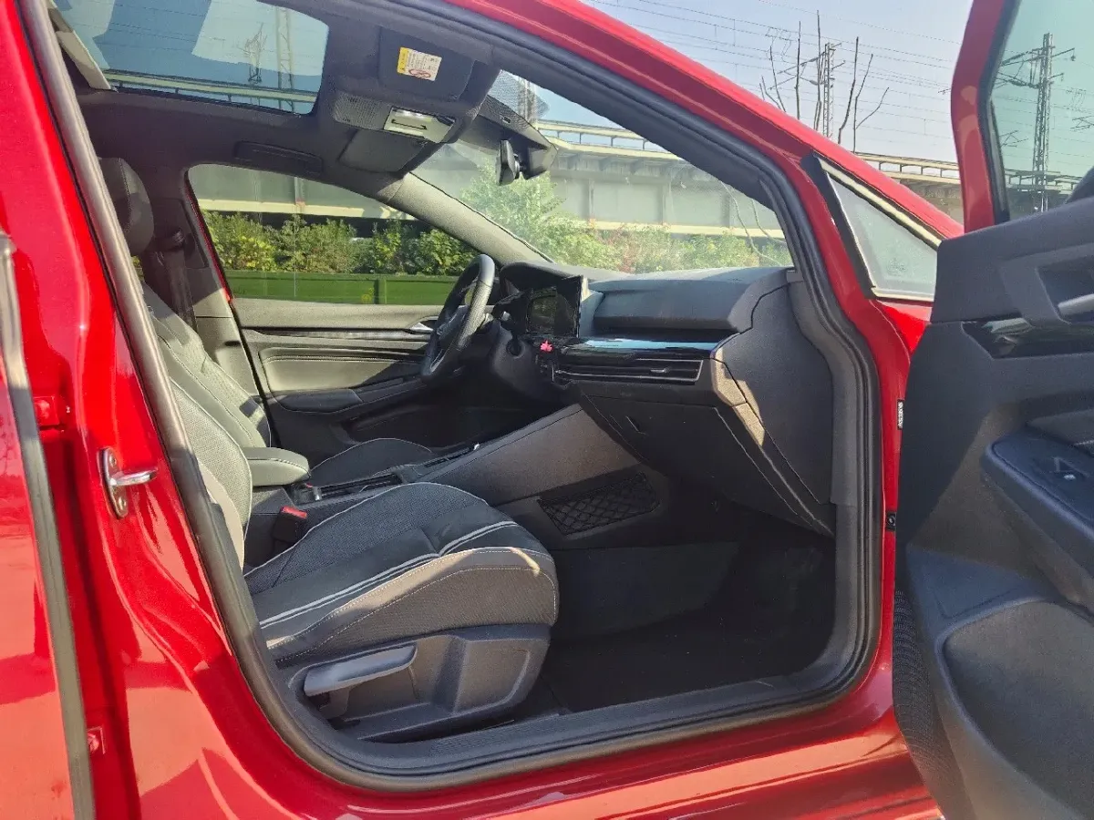 2021 Volkswagen Golf 1.4T 150HP L4 7DCT,autocango,china used car exporter,china ev exporter,chinese used car exporter,chinese used ev exporter