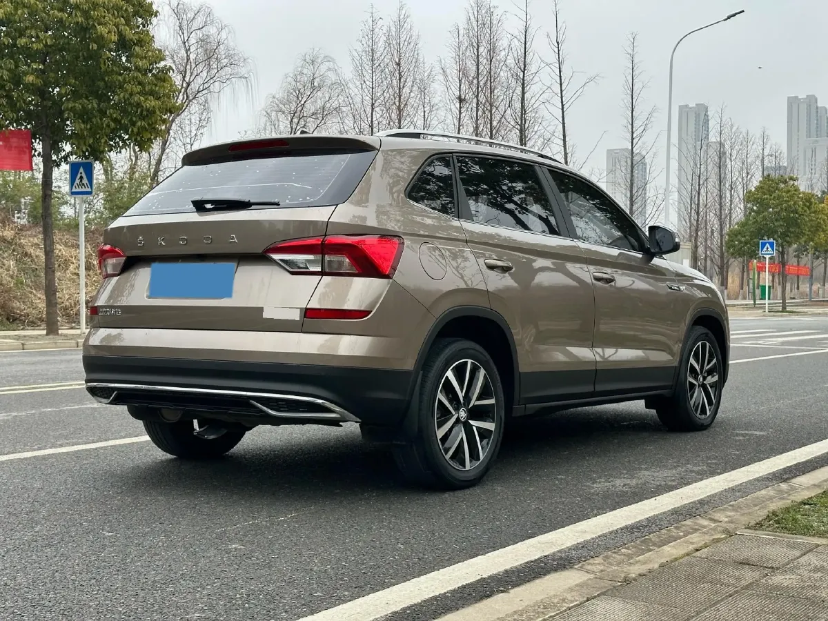2021 Skoda Kamiq 1.5L 112HP L4 6AT,autocango,china used car exporter,china ev exporter,chinese used car exporter,chinese used ev exporter