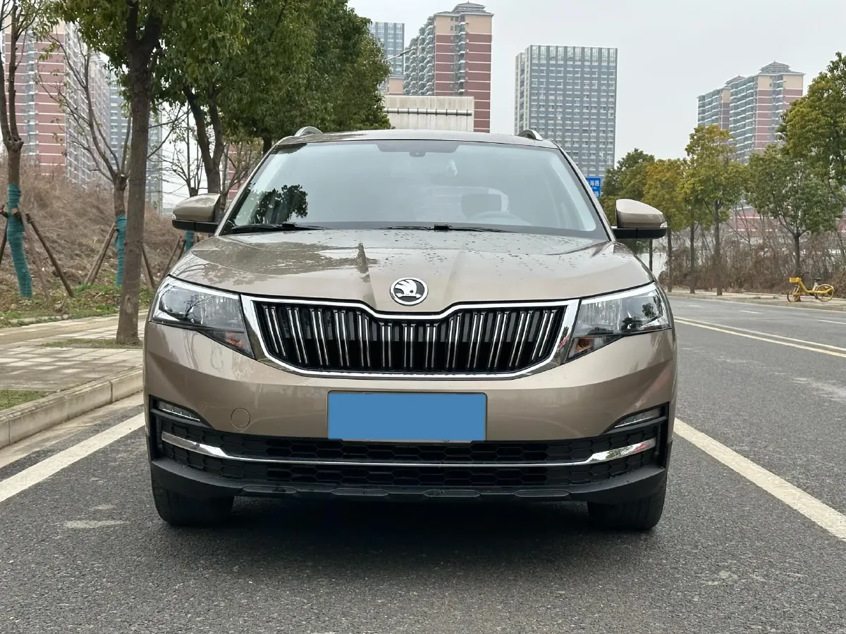2021 Skoda Kamiq 1.5L 112HP L4 6AT,autocango,china used car exporter,china ev exporter,chinese used car exporter,chinese used ev exporter