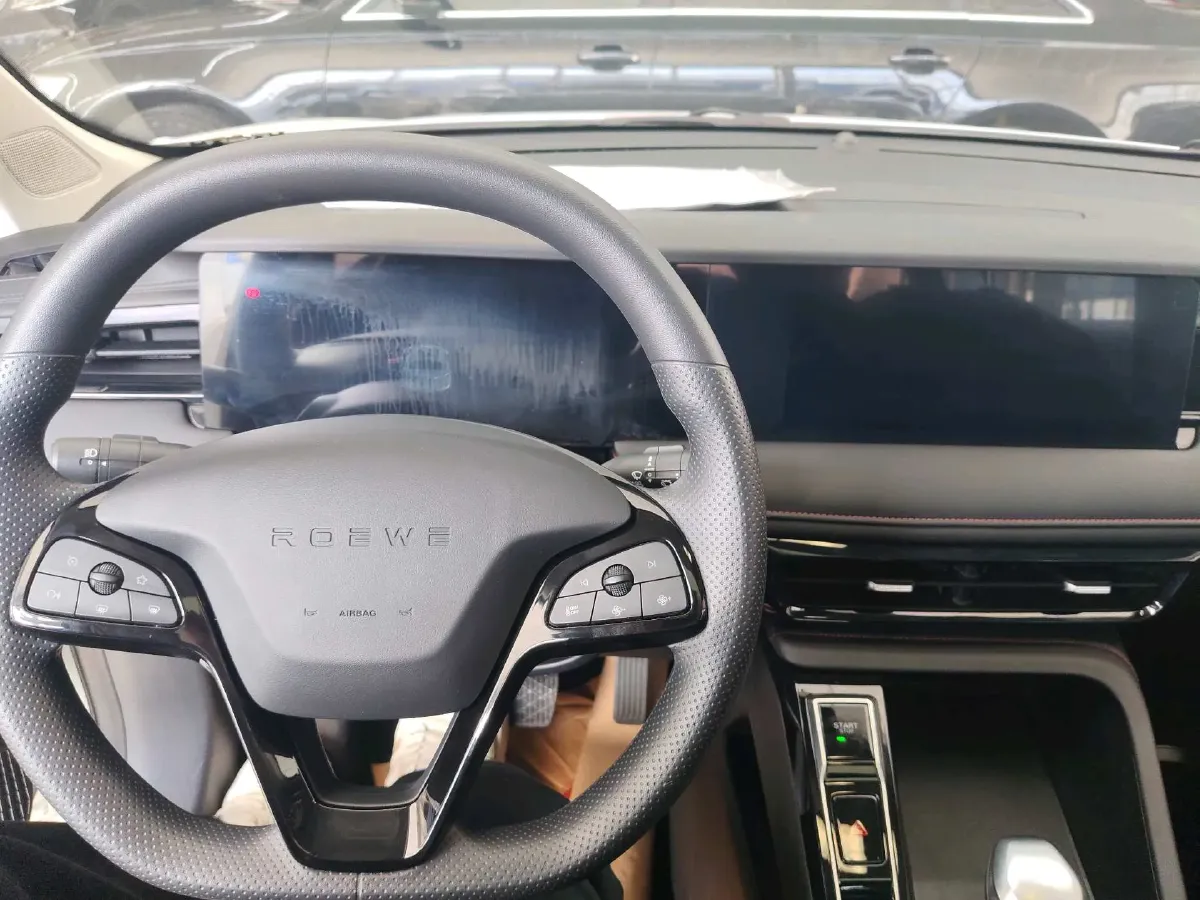 2023 Roewe i5 1.5L 129HP L4 CVT,autocango,china used car exporter,china ev exporter,chinese used car exporter,chinese used ev exporter