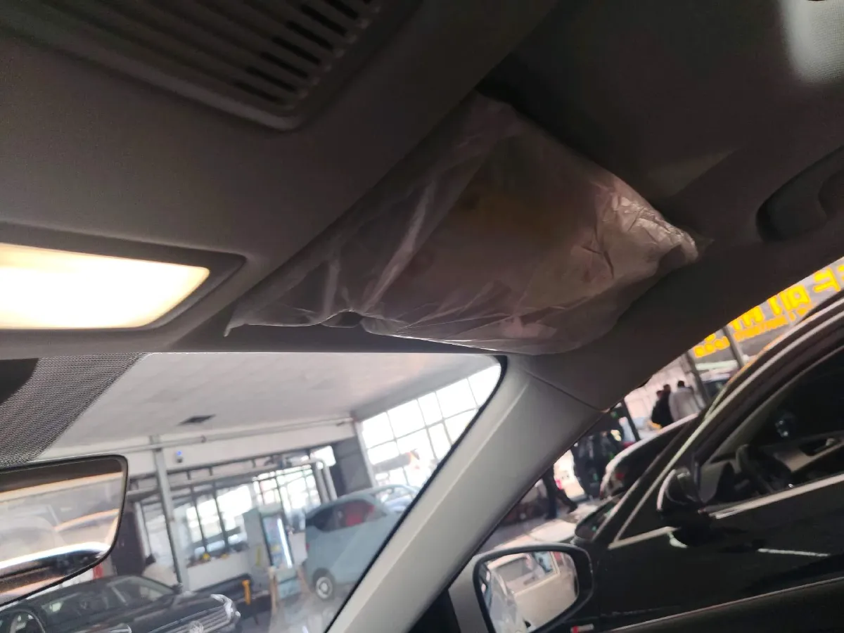 2023 Roewe i5 1.5L 129HP L4 CVT,autocango,china used car exporter,china ev exporter,chinese used car exporter,chinese used ev exporter