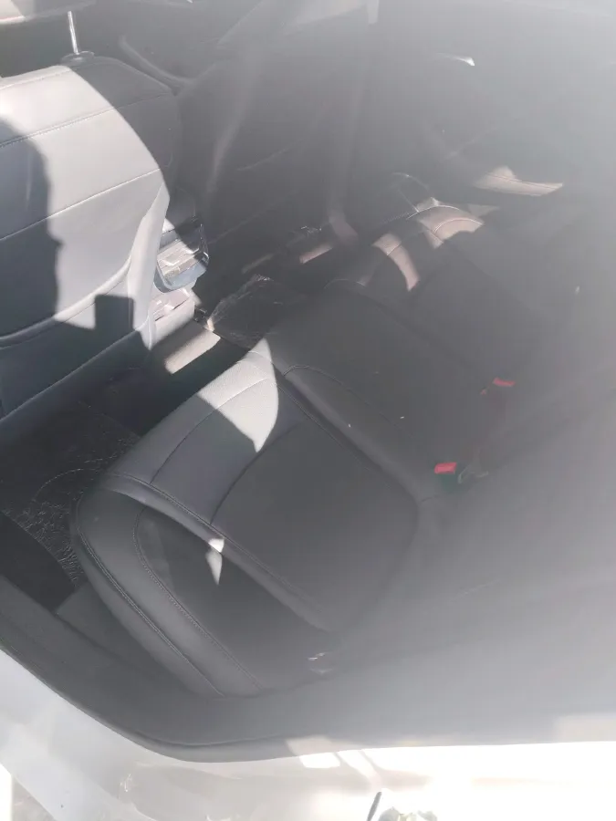 2023 Roewe i5 1.5L 129HP L4 CVT,autocango,china used car exporter,china ev exporter,chinese used car exporter,chinese used ev exporter