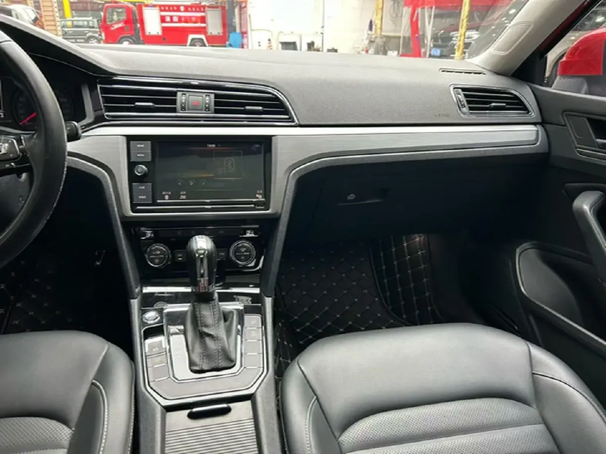 2019 Volkswagen Passat 1.4T 150HP L4 7DCT,autocango,china used car exporter,china ev exporter,chinese used car exporter,chinese used ev exporter