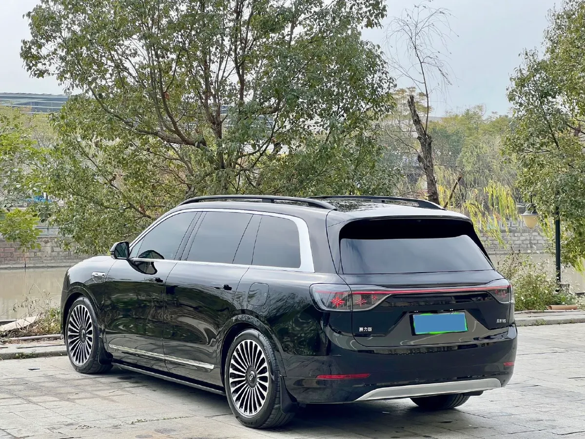 2024 AITO AITO M9 1.5T 152HP L4 REEV 42KWH,autocango,china used car exporter,china ev exporter,chinese used car exporter,chinese used ev exporter