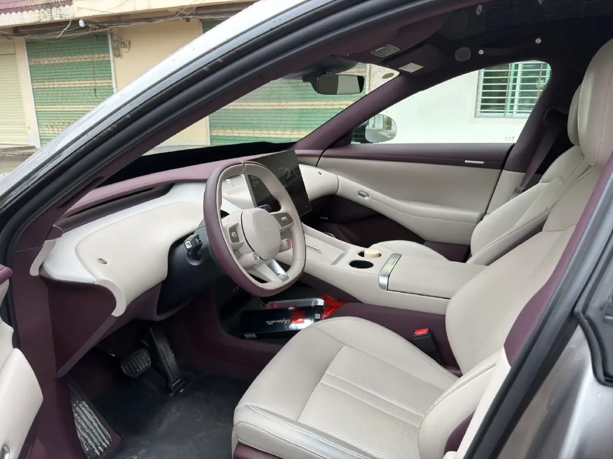 2025 MI YU7 BEV 96.3KWH,autocango,china used car exporter,china ev exporter,chinese used car exporter,chinese used ev exporter