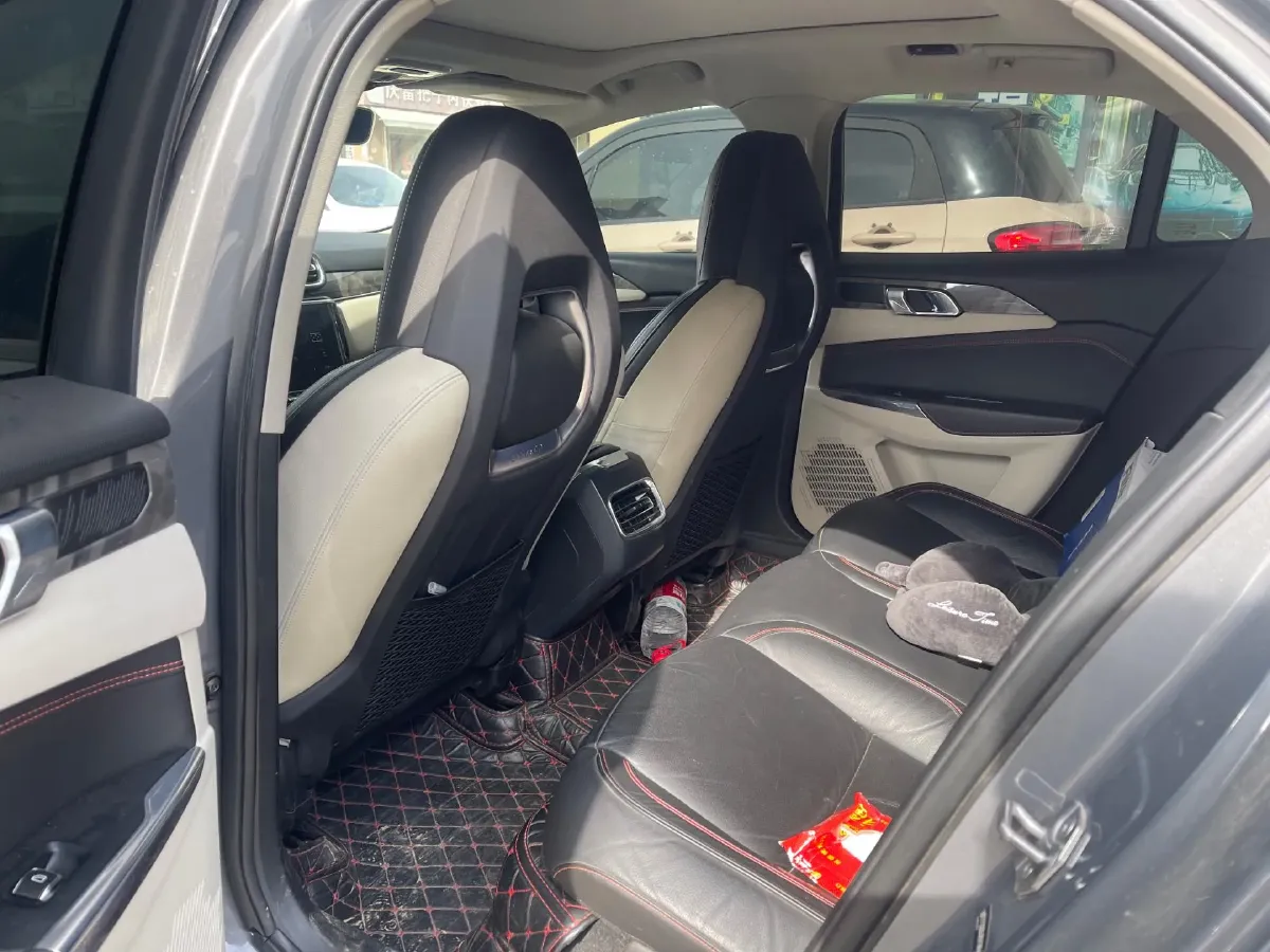 2018 Toyota C-HR 2.0L 171HP L4 CVT,autocango,china used car exporter,china ev exporter,chinese used car exporter,chinese used ev exporter