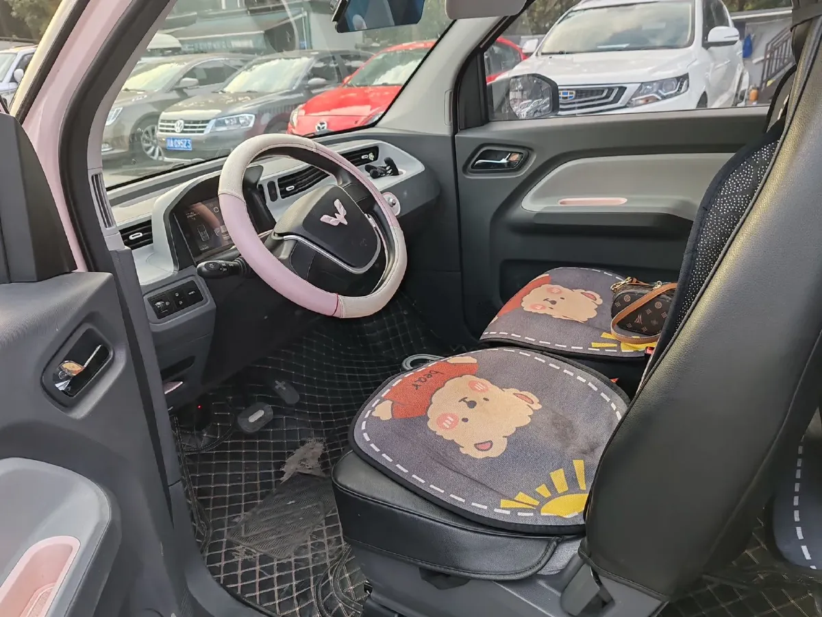 2020 WuLing HongGuang MINI EV BEV 9.3KWH,autocango,china used car exporter,china ev exporter,chinese used car exporter,chinese used ev exporter