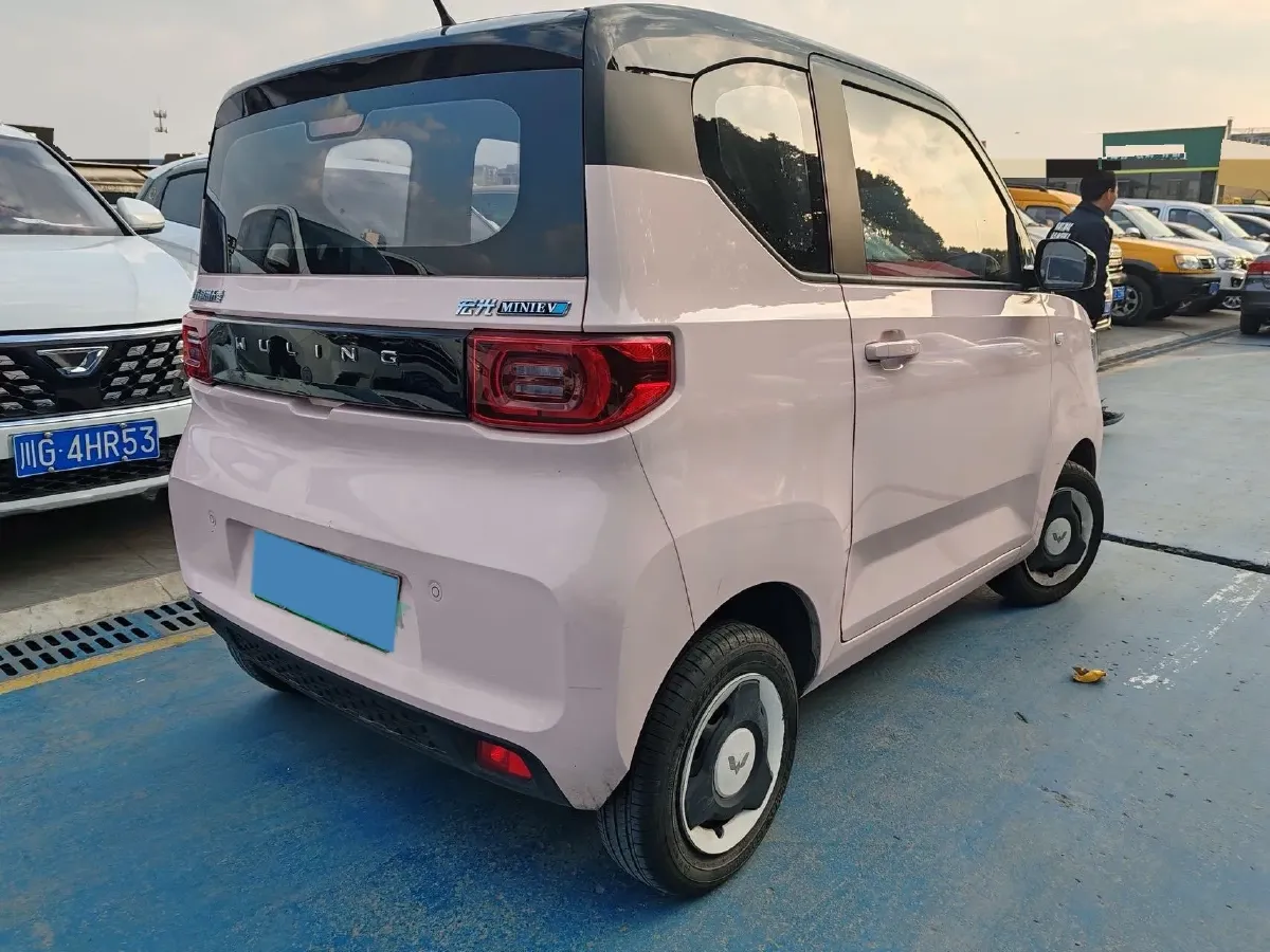 2020 WuLing HongGuang MINI EV BEV 9.3KWH,autocango,china used car exporter,china ev exporter,chinese used car exporter,chinese used ev exporter